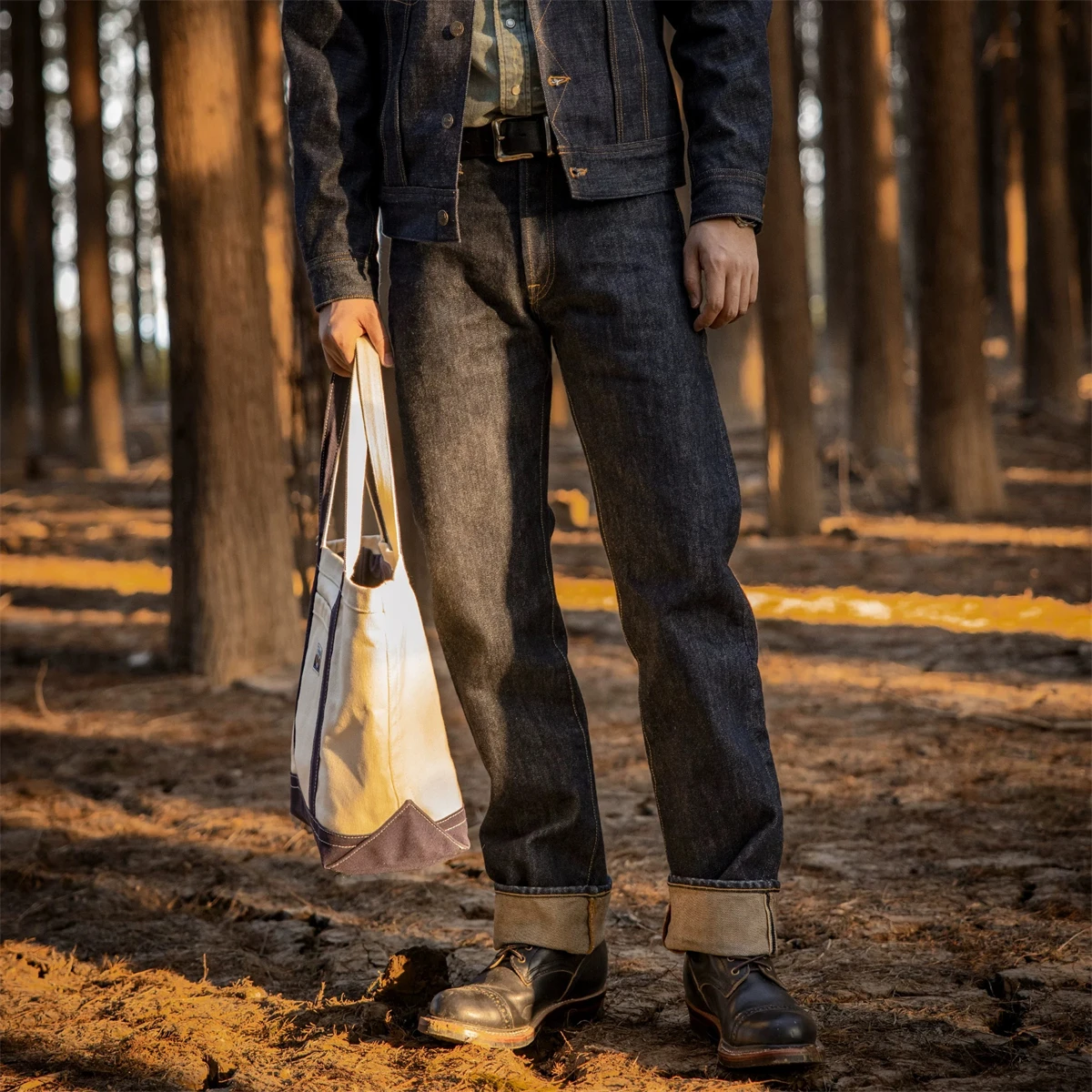 Red Tornado NOIR 21oz Selvedge - đánh giá và giá Levis Jeans 501